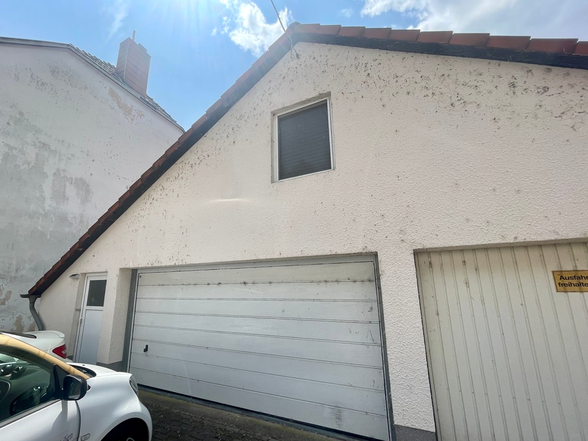 Garage + Raum obendrüber.jpg Garage + Raum obendrüber.jpg