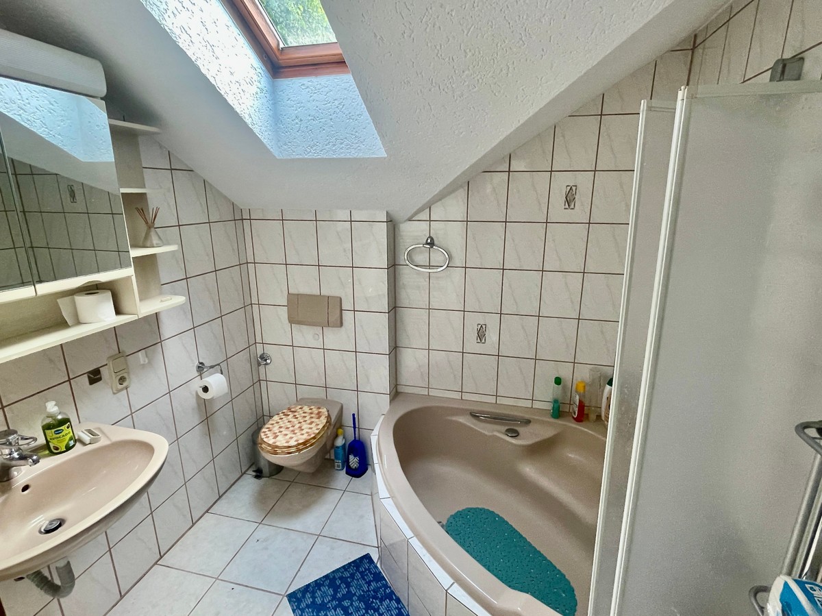 Badezimmer.jpg Badezimmer.jpg