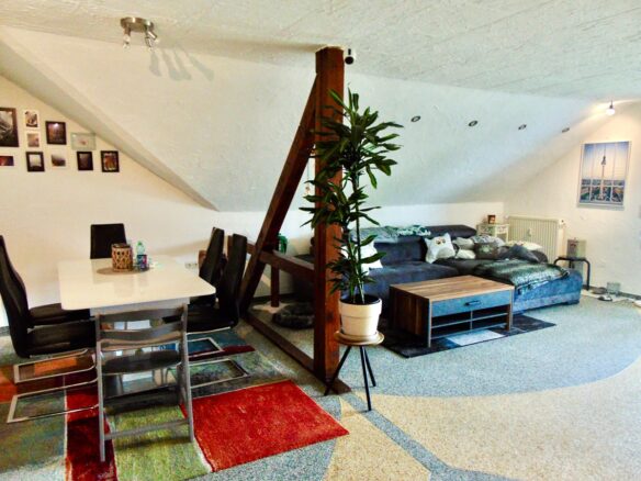 Wohn-/Esszimmer.jpg