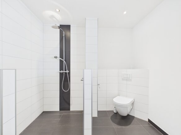 Dusche und WC